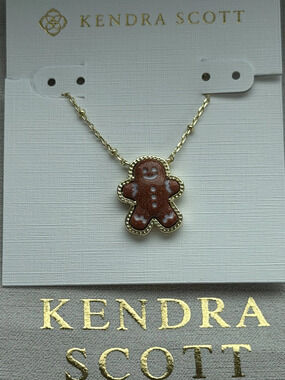 Kendra Scot Red Pendant Necklace